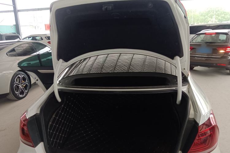 Used Volkswagen FAW-Volkswagen CC 2016 1.8TSI Luxury Model Trunk