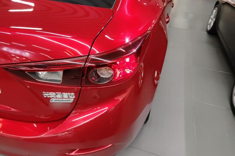 Used Mazda 3 Axela 2017 Sedan 1.5L Automatic Comfort Model Emission Standard China V