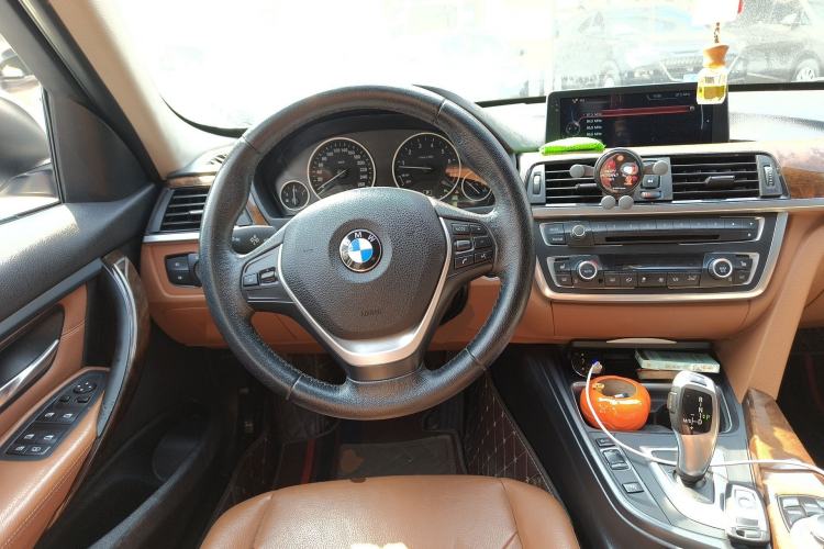 Used BMW 3 Series 2013 320Li Luxury Design Package Steering Wheel