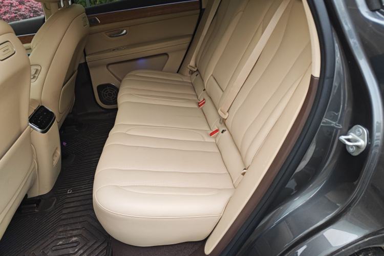 Used Hima AITO M7 2024 1.5T Intelligent Driving 4WD Max Edition 5 Seats Left Rear Seat