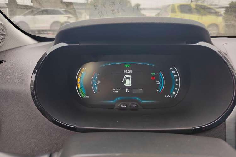 Used Chery New Energy Little Ant 2022 Sweet Pink Edition Half-Sugar Version Lithium Iron Phosphate 29.2 kWh 30 kW 301 km