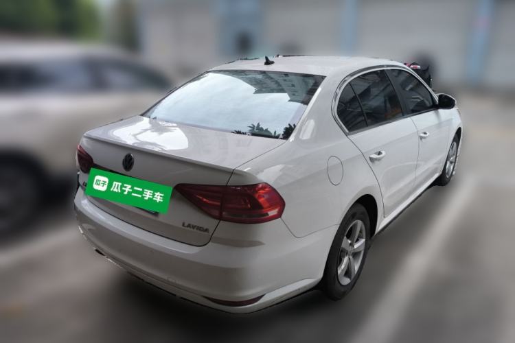 Used Volkswagen Lavida 2015 1.6L Manual Fashion Edition