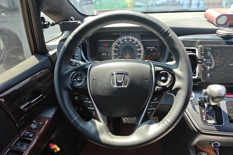 Used Honda Elysion 2016 2.4L Supreme Edition