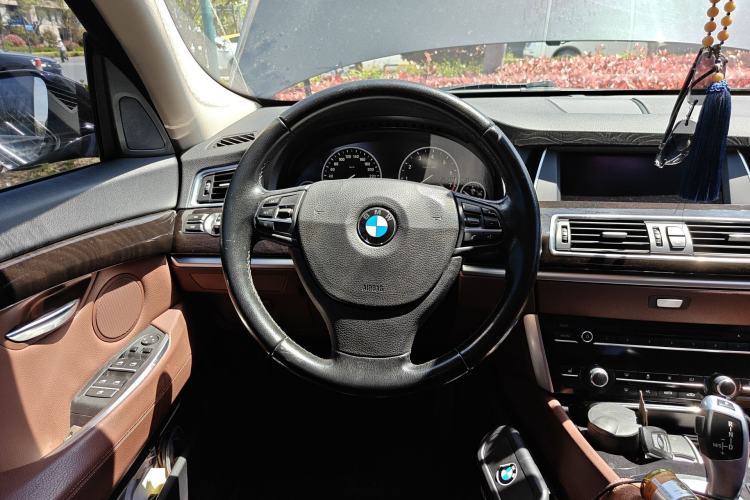 Used BMW 5 Series GT 2015 528i Leading Model Steering Wheel
