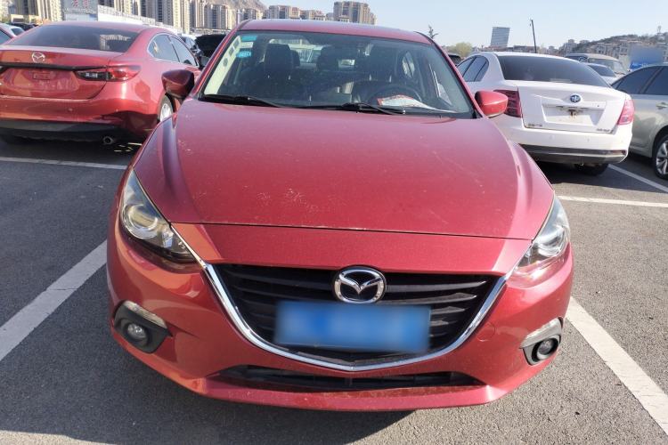 Used Mazda 3 Axela 2016 Sedan 1.5L Automatic Luxury Model Front