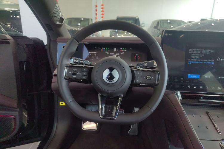 Used Denza Z9GT 2024 1100 Four-Wheel Drive Ultra Version Steering Wheel