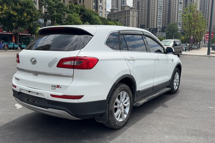 Used HYOSOW S6 2016 1.5T Manual Fashion Model