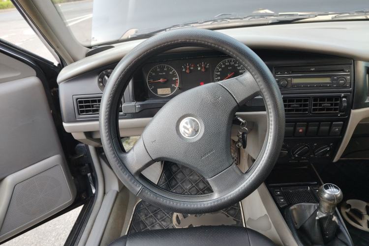 Used Volkswagen Santana Vista 2008 1.8L Manual Comfort Edition