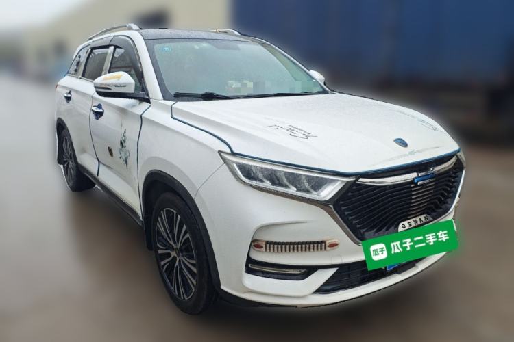 Used CHANGAN OSHAN X7 2020 1.5T Automatic Luxury Version Front Right 45 Deg