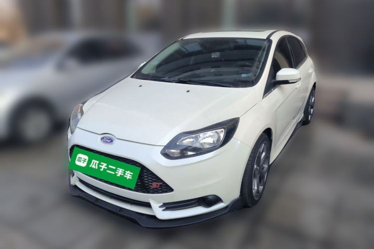 Used Ford Focus 2012 Hatchback 2.0L Automatic Luxury Sport Model