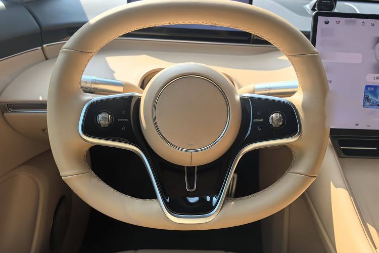 Used Hima Luxeed R7 2024 All-Electric 736 km Ultra