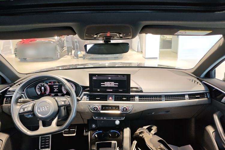 Used Audi A4L 2024 40 TFSI Luxury Dynamic Edition Center Console