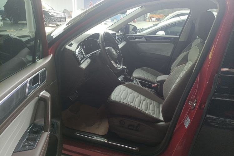 Used Volkswagen Tiguan L 2022 380TSI Automatic All-Wheel Drive R-Line Flagship 7-Seater
