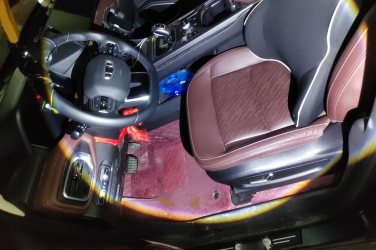 Used Geely Auto Haoyue 2022 1.8TD Automatic Prestige 7-Seater Left Front Seat