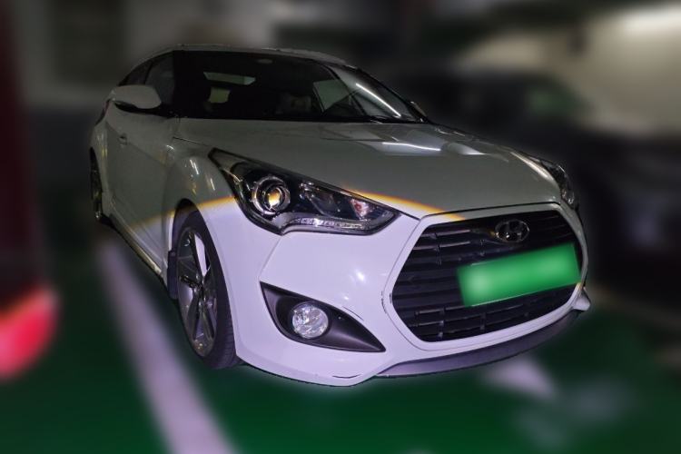 Used Hyundai Veloster 2012 1.6T Automatic Luxury Edition Front Right 45 Deg
