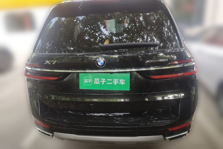 Used BMW X7 2023 xDrive40i Luxury Package with Premium Features
