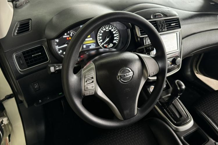 Used Nissan Tiida 2016 1.6L CVT Cool Dynamic Edition Steering Wheel