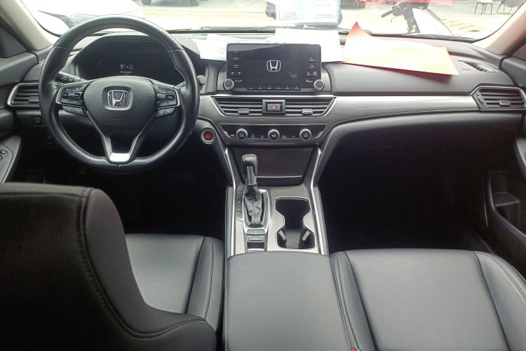 Used Honda Accord 2018 260TURBO Luxury Edition China VI Center Console