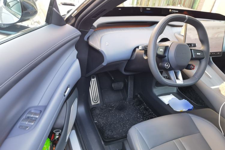 Used Xiaomi Auto YU7 2025 Ultra-Long Range Rear-Wheel Drive Version
