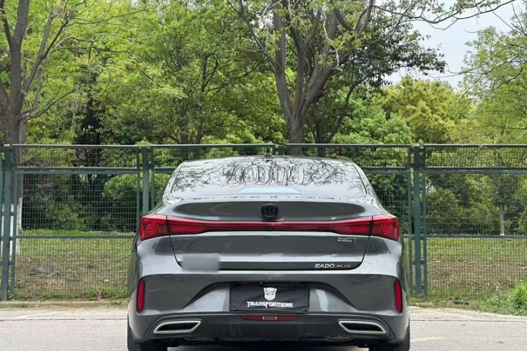 Used CHANGAN Eado 2023 Changan Edition PLUS Blue Whale NE 1.4T GDI DCT Prestige Version Exterior 7
