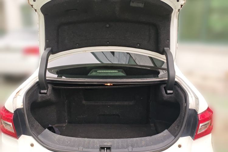 Used BYD Qin New Energy 2014 1.5T Flagship Model Trunk