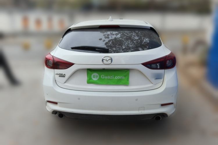 Used Mazda 3 Axela 2017 Hatchback 2.0L Automatic Luxury Model Emission Standard China V