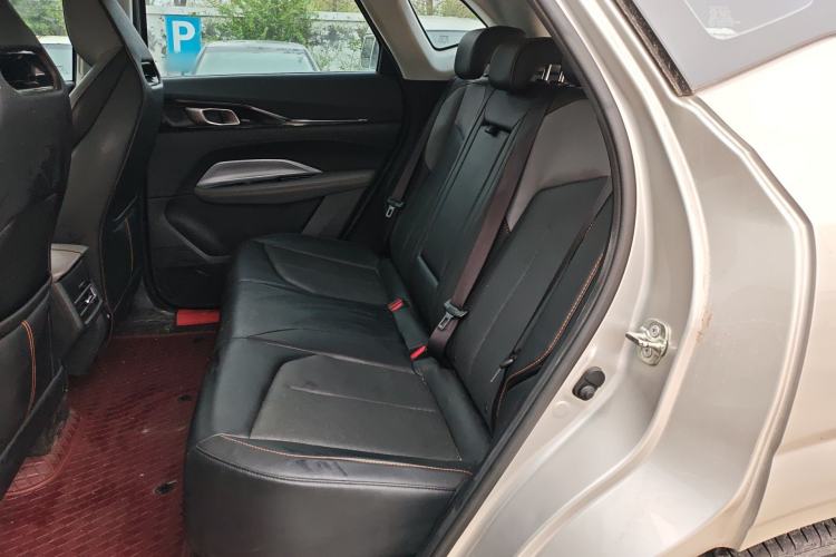 Used CHANGAN OSHAN Z6 2023 Blue Whale 1.5T DCT Smart Edition Left Rear Seat