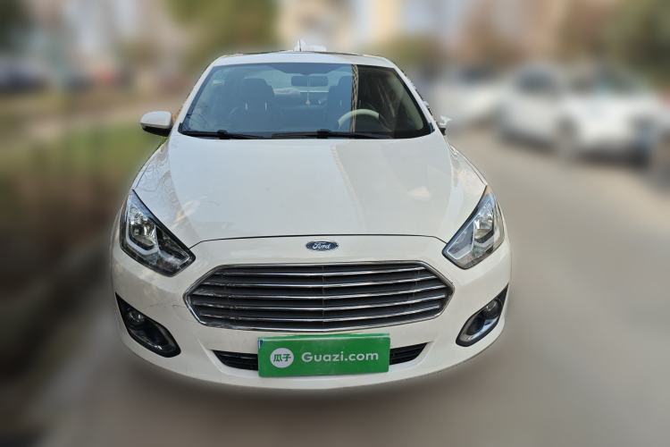 Used Ford Escort 2015 1.5L Automatic Fashion Model