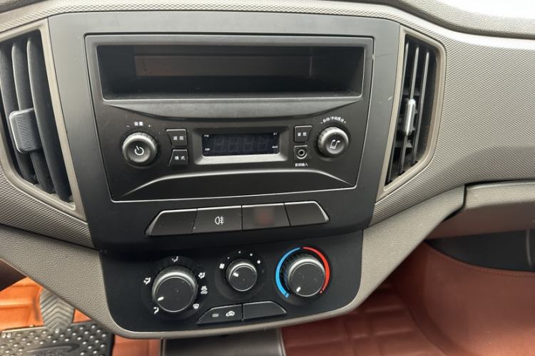 Used Wuling Rongguang New Truck 2023 1.5L Double-Cab Basic Version LAR