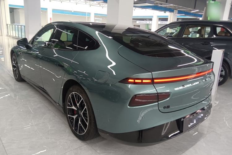 Used XPeng P7 2023 P7i 610 Pengyi Performance Edition