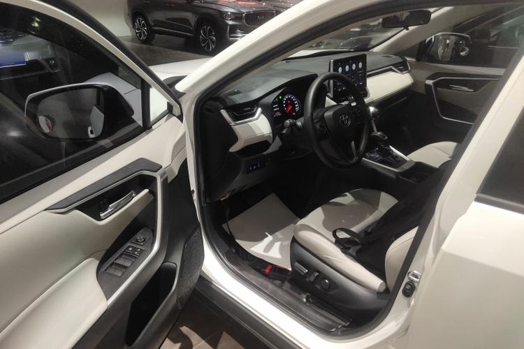 Used Toyota Wildlander 2020 2.0L CVT 4x4 Luxury Edition