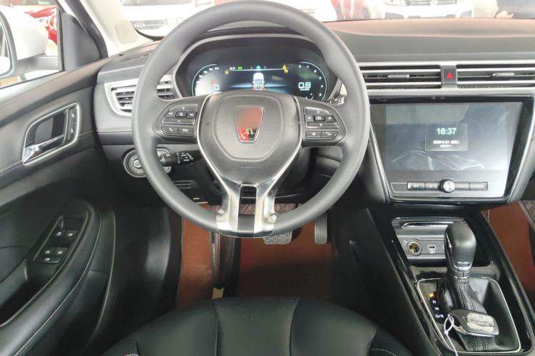 Used Roewe i5 2020 1.5L Automatic 4G Connect Luxury Flagship Edition
