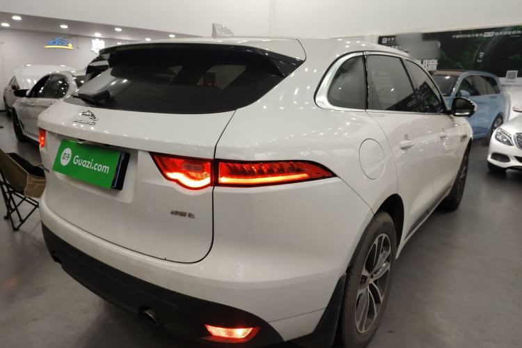 Used Jaguar F-PACE 2016 2.0T Two-Wheel-Drive R-Sport Sport Edition