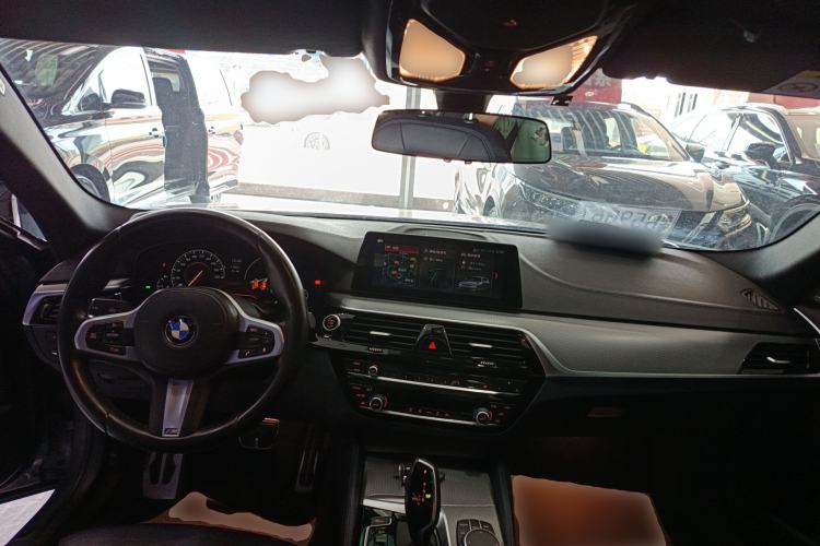 Used BMW 5 Series (Import) 2019 525i M Sport Package
