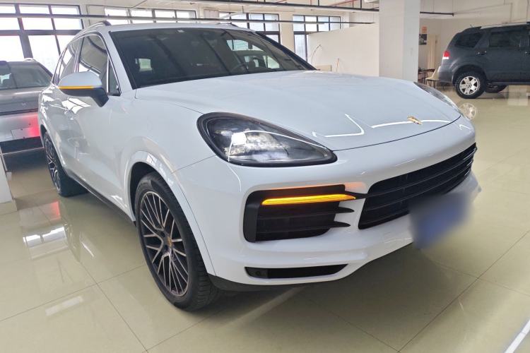 Used Porsche Cayenne 2019 Cayenne 3.0T Front Right 45 Deg