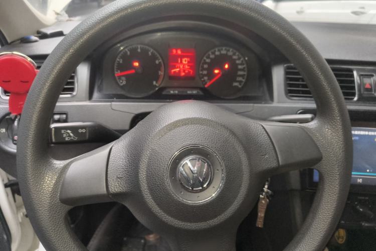 Used Volkswagen Santana 2015 1.6L Manual Fashion Edition Steering Wheel