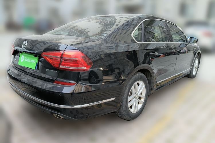 Used Volkswagen Passat 2016 330TSI DSG Luxury Edition Exterior 5