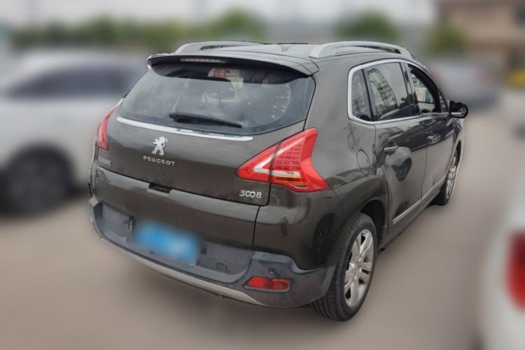 Used Peugeot 3008 2015 2.0L Automatic Classic Edition
