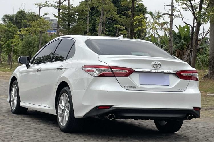 Used Toyota Camry 2021 2.0G Luxury Edition Exterior 7