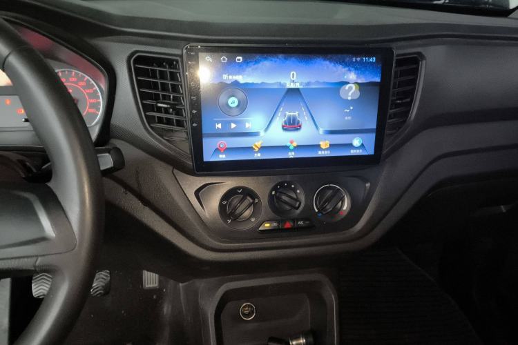 Used Wuling Hongguang V 2022 1.5L Jingqu Edition Enclosed-Window Vehicle with Hydraulic Power Steering LAR