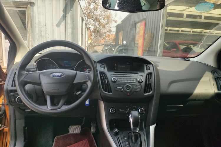 Used Ford Focus 2015 Hatchback 1.6L Automatic Comfort Model