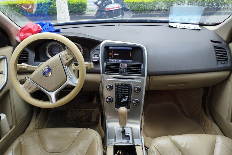 Used Volvo XC60 2011 T6 AWD Zhiya Edition
