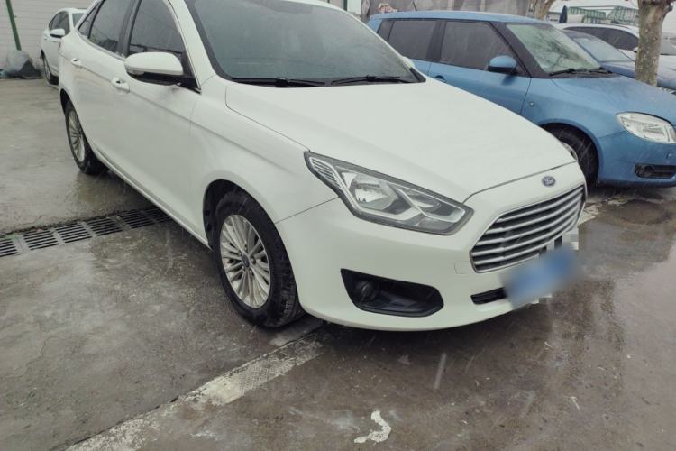 Used Ford Escort 2015 1.5L Automatic Comfort Edition

