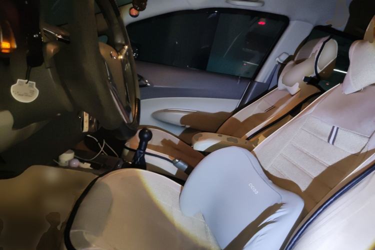 Used Chevrolet Sail 2010 Sedan 1.4L Manual Ideal Edition Left Front Seat