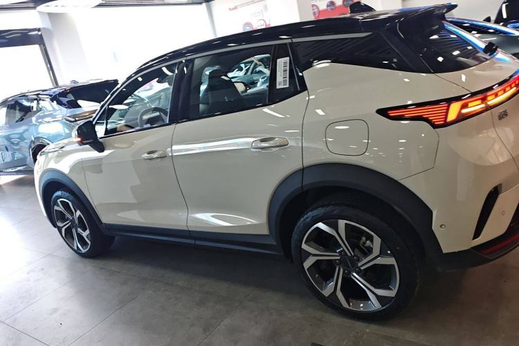 Used Lynk & Co 06 2025 Renew 1.5T Halo Left Side