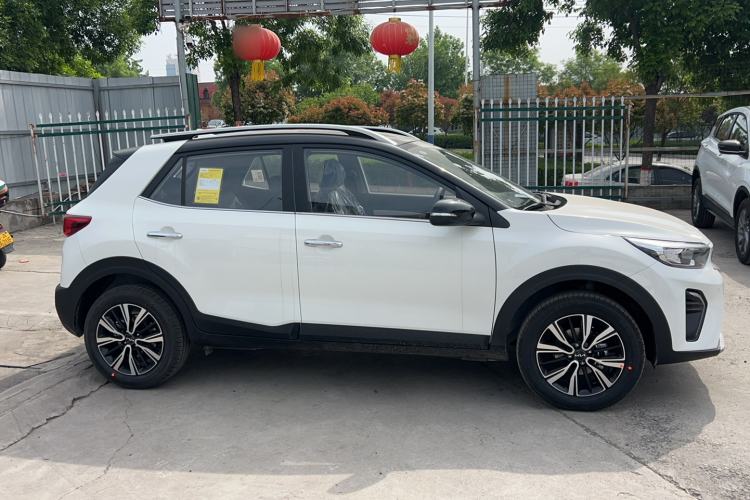 Used Kia kx1 Stonic 2026 Model 1.4L Sunroof Edition Exterior 2