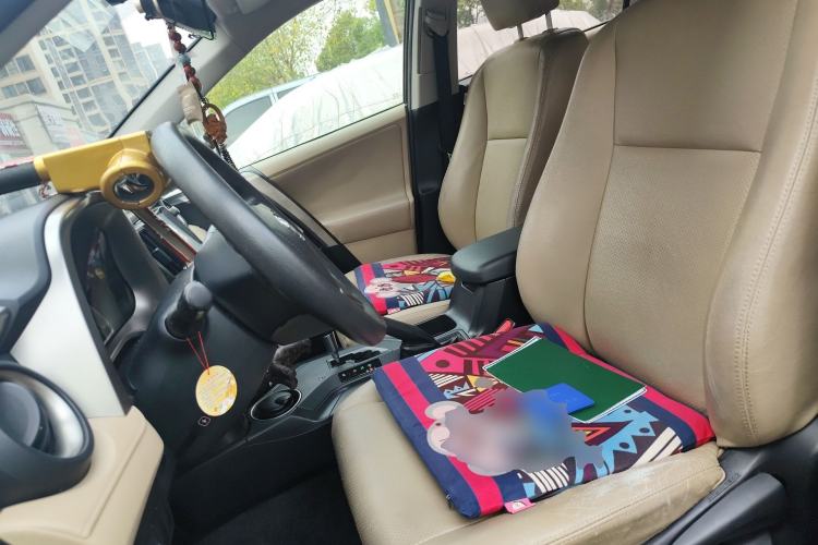 Used Toyota RAV4 2013 2.0L CVT Two-Wheel Drive Urban Edition Left Front Seat