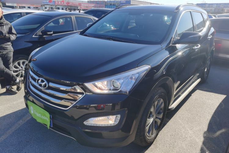 Used Hyundai Santa Fe 2013 Revised Version 2.4L Automatic All-Wheel Drive Smart Type