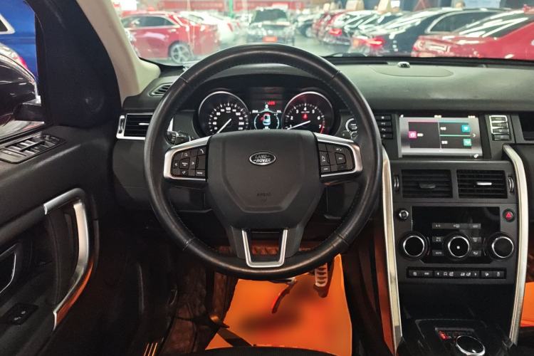 Used Land Rover Discovery Sport 2018 240 PS SE Version