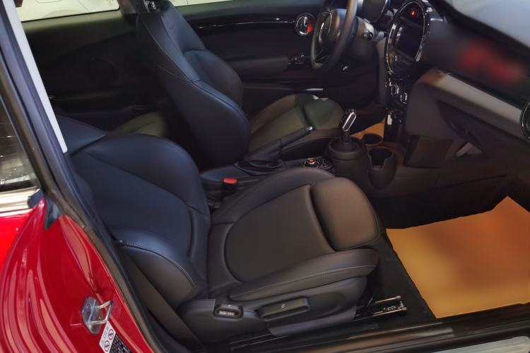 Used MINI MINI 2021 1.5T COOPER Classic Edition